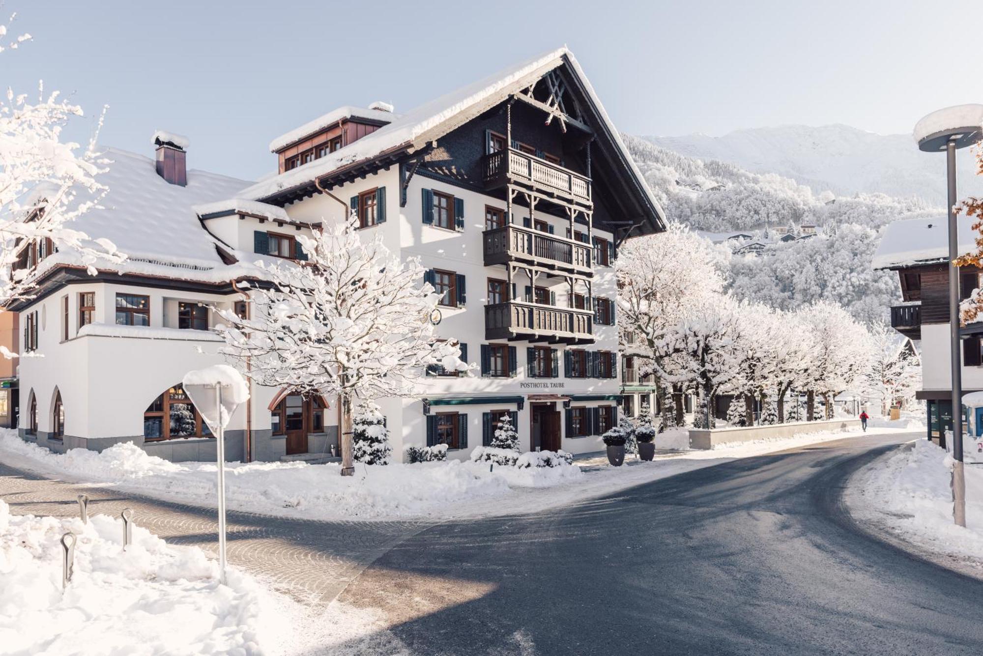 Posthotel Taube Schruns Bagian luar foto
