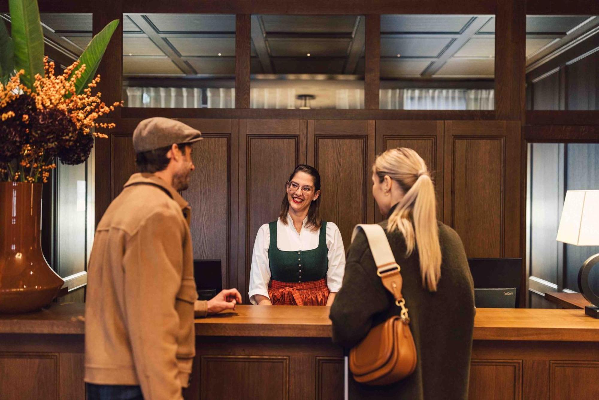 Posthotel Taube Schruns Bagian luar foto